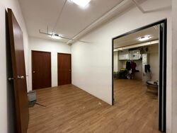Centro Bianco (D19), Factory #453158171